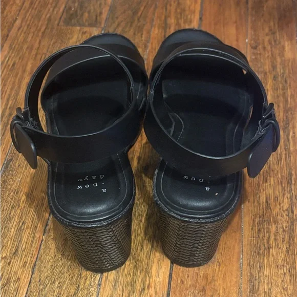 A New Day Wedge Platform Heels - Black 8W - Picture 4 of 4